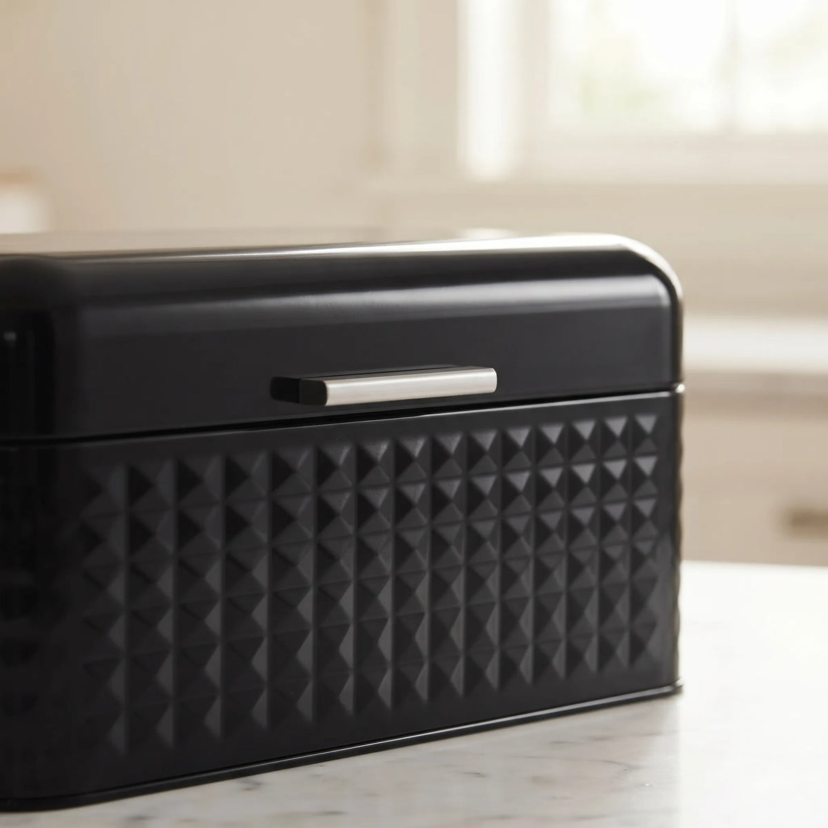 Maria Roma Black Prism Metal Bread Box, 11.8 L