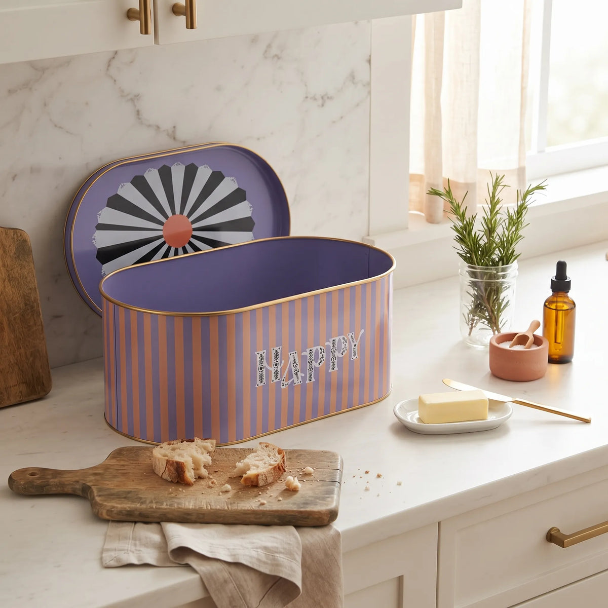 Maria Roma Golden March Metal Bread Box, 7 L